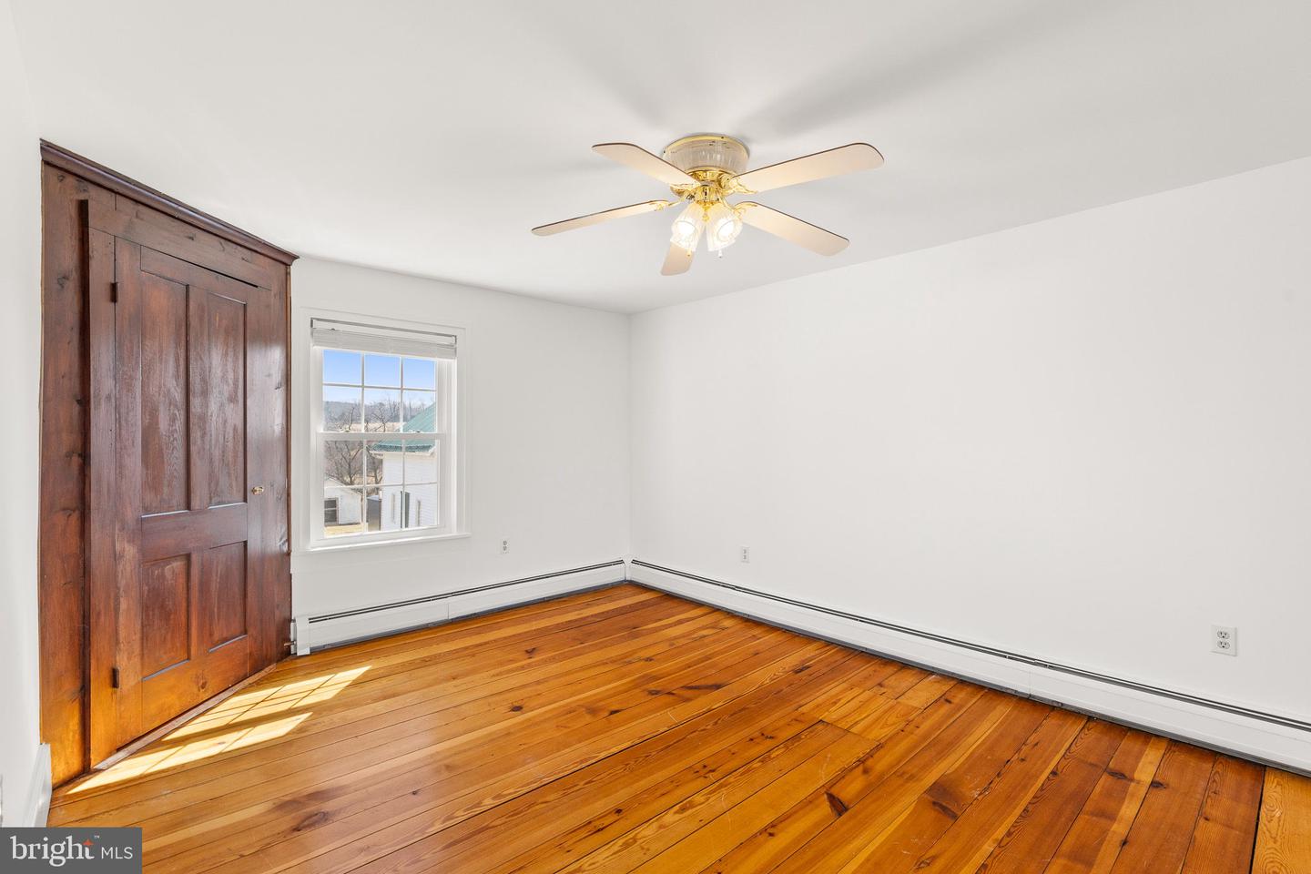 3345 CONICVILLE RD, MOUNT JACKSON, Virginia 22842, 4 Bedrooms Bedrooms, ,2 BathroomsBathrooms,Residential,For sale,3345 CONICVILLE RD,VASH2013746 MLS # VASH2013746