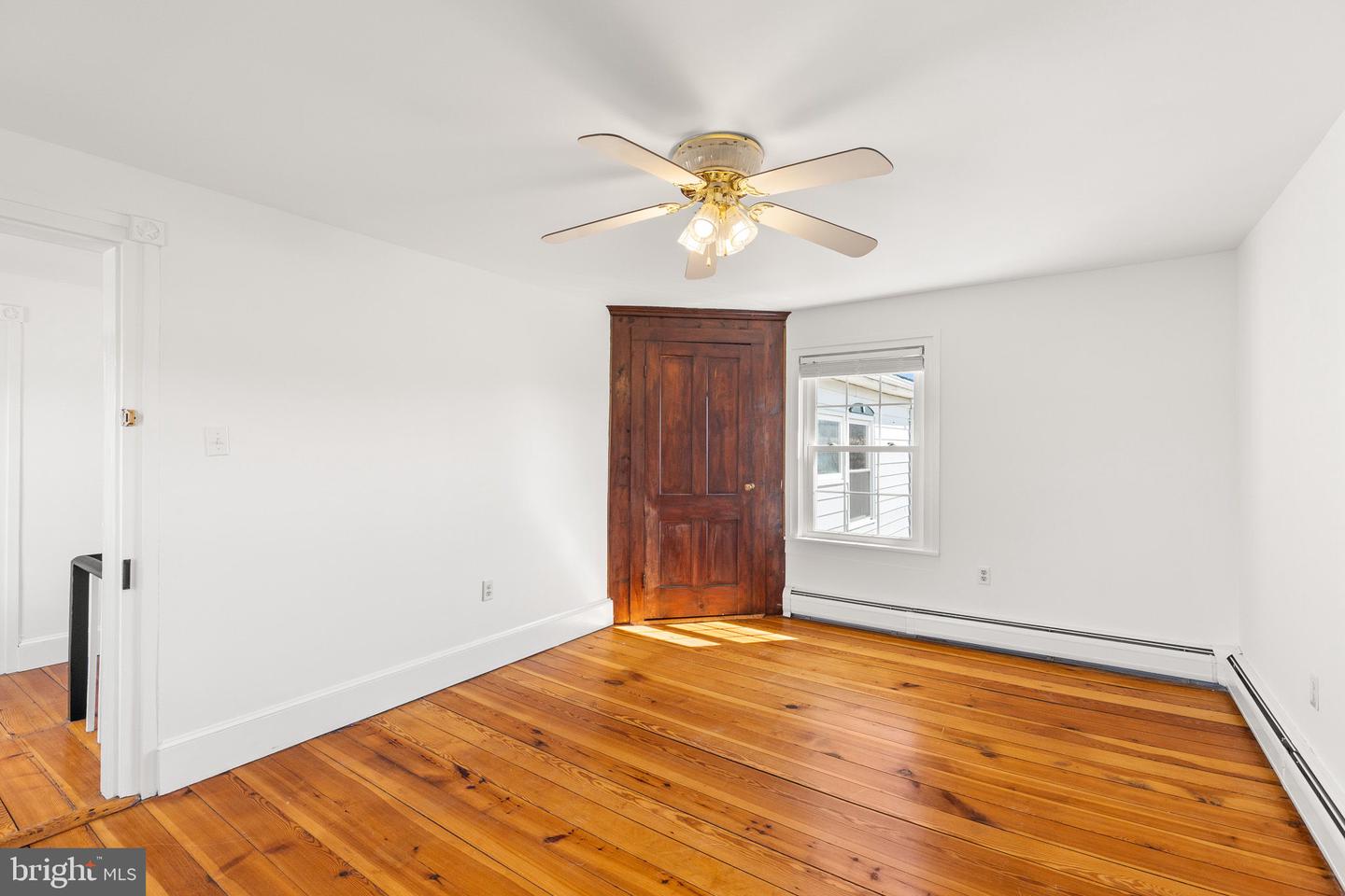 3345 CONICVILLE RD, MOUNT JACKSON, Virginia 22842, 4 Bedrooms Bedrooms, ,2 BathroomsBathrooms,Residential,For sale,3345 CONICVILLE RD,VASH2013746 MLS # VASH2013746