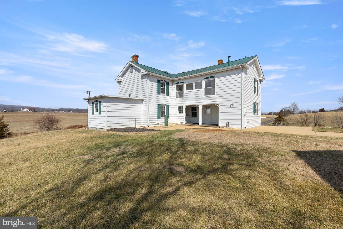 3345 CONICVILLE RD, MOUNT JACKSON, Virginia 22842, 4 Bedrooms Bedrooms, ,2 BathroomsBathrooms,Residential,For sale,3345 CONICVILLE RD,VASH2013746 MLS # VASH2013746