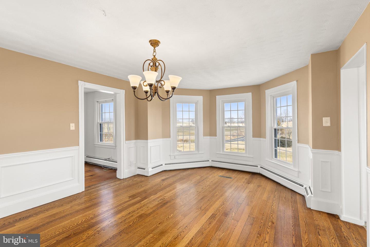 3345 CONICVILLE RD, MOUNT JACKSON, Virginia 22842, 4 Bedrooms Bedrooms, ,2 BathroomsBathrooms,Residential,For sale,3345 CONICVILLE RD,VASH2013746 MLS # VASH2013746