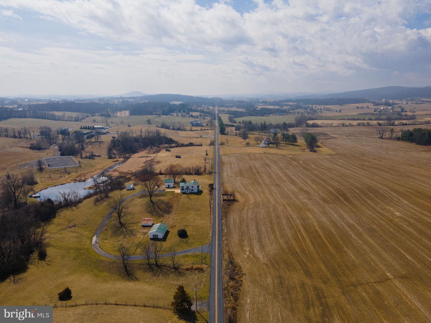 3345 CONICVILLE RD, MOUNT JACKSON, Virginia 22842, 4 Bedrooms Bedrooms, ,2 BathroomsBathrooms,Residential,For sale,3345 CONICVILLE RD,VASH2013746 MLS # VASH2013746