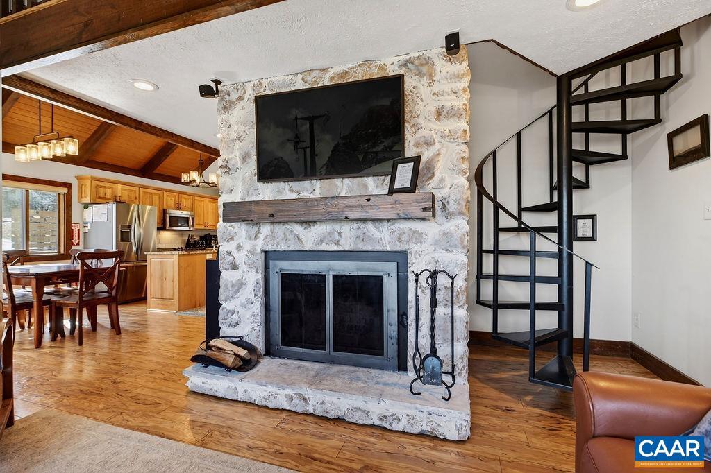 96 SQUIRREL TREE LN, WINTERGREEN RESORT, Virginia 22967, 3 Bedrooms Bedrooms, ,2 BathroomsBathrooms,Residential,For sale,96 SQUIRREL TREE LN,674067 MLS # 674067