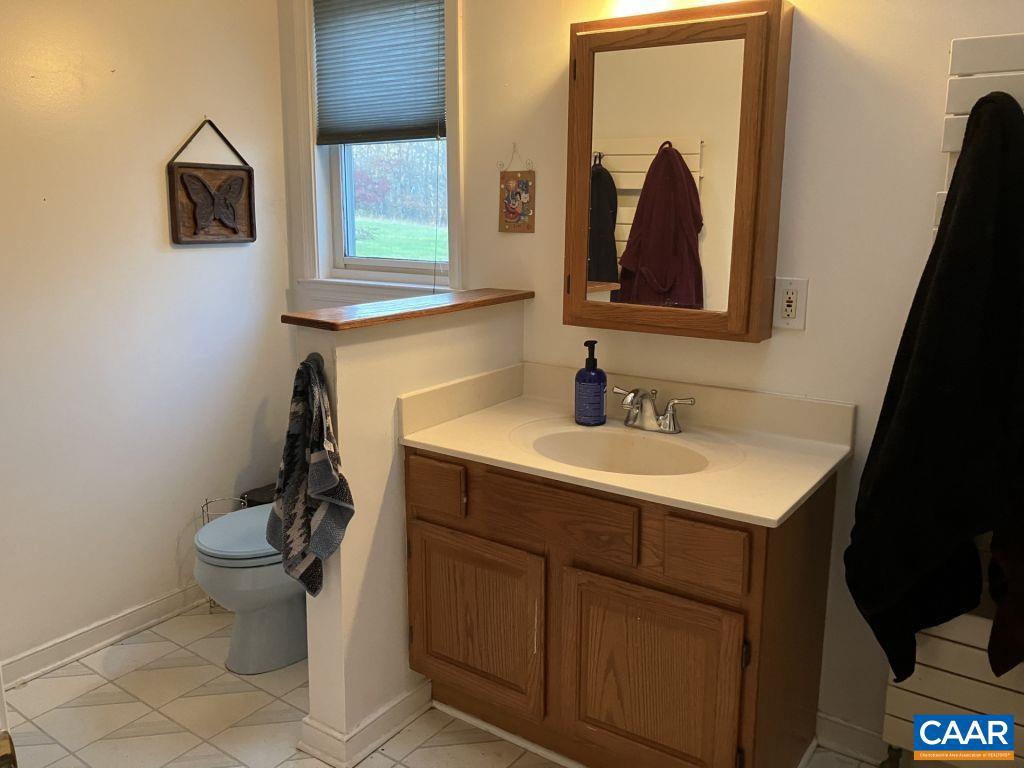 877 HOLLAND CREEK RD, LOUISA, Virginia 23093, 3 Bedrooms Bedrooms, ,3 BathroomsBathrooms,Residential,For sale,877 HOLLAND CREEK RD,674091 MLS # 674091