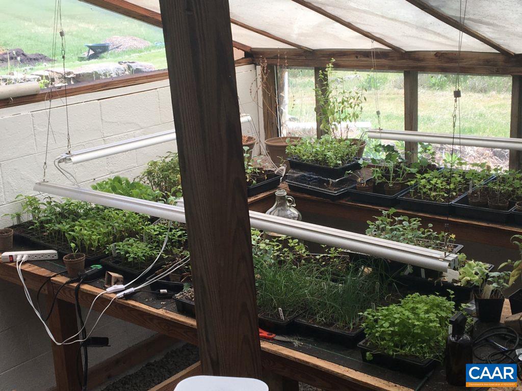 877 HOLLAND CREEK RD, LOUISA, Virginia 23093, 3 Bedrooms Bedrooms, ,3 BathroomsBathrooms,Residential,For sale,877 HOLLAND CREEK RD,674091 MLS # 674091