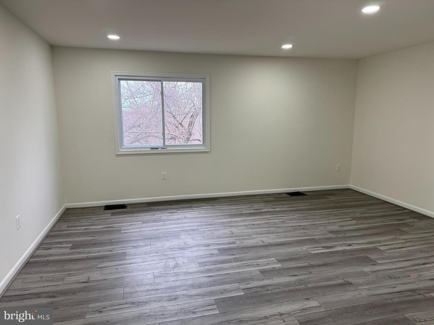 1126 BARNABY TER SE, WASHINGTON, District Of Columbia 20032, 4 Bedrooms Bedrooms, ,1 BathroomBathrooms,Residential,For sale,1126 BARNABY TER SE,DCDC2249512 MLS # DCDC2249512