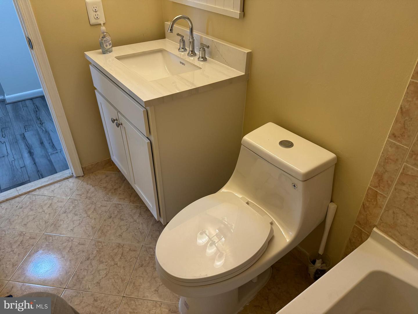 1126 BARNABY TER SE, WASHINGTON, District Of Columbia 20032, 4 Bedrooms Bedrooms, ,1 BathroomBathrooms,Residential,For sale,1126 BARNABY TER SE,DCDC2249512 MLS # DCDC2249512