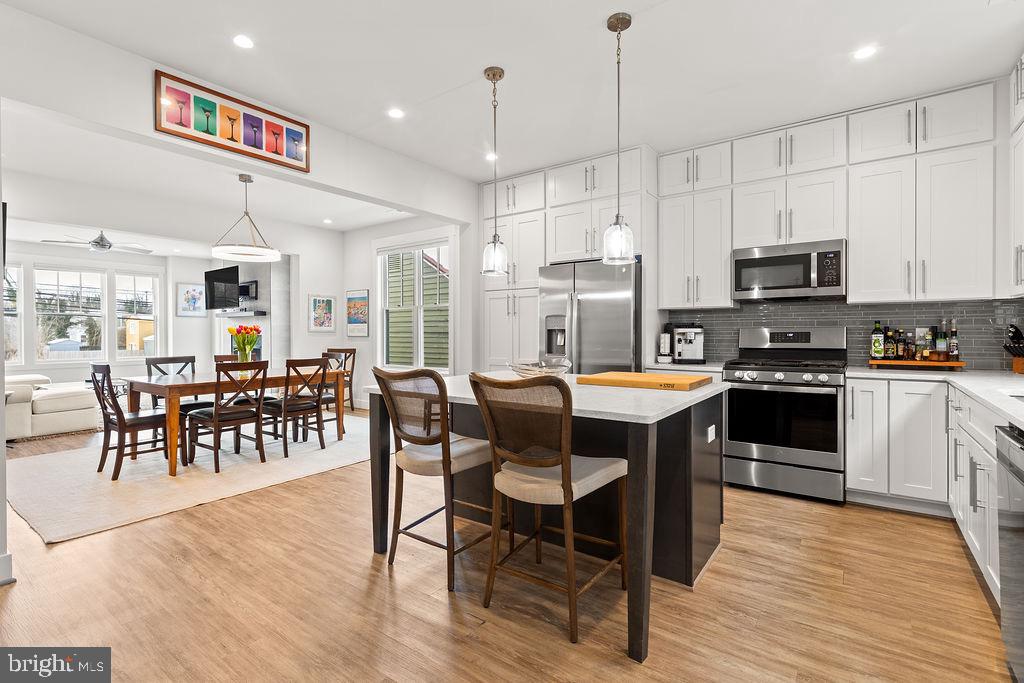 313 CHARLES ST, FREDERICKSBURG, Virginia 22401, 3 Bedrooms Bedrooms, 12 Rooms Rooms,2 BathroomsBathrooms,Residential,For sale,313 CHARLES ST,VAFB2009766 MLS # VAFB2009766