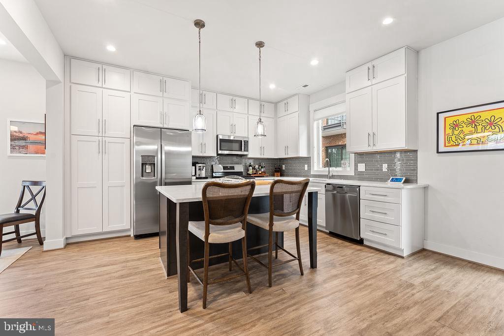 313 CHARLES ST, FREDERICKSBURG, Virginia 22401, 3 Bedrooms Bedrooms, 12 Rooms Rooms,2 BathroomsBathrooms,Residential,For sale,313 CHARLES ST,VAFB2009766 MLS # VAFB2009766