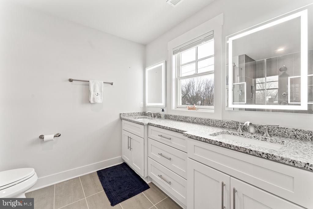 313 CHARLES ST, FREDERICKSBURG, Virginia 22401, 3 Bedrooms Bedrooms, 12 Rooms Rooms,2 BathroomsBathrooms,Residential,For sale,313 CHARLES ST,VAFB2009766 MLS # VAFB2009766