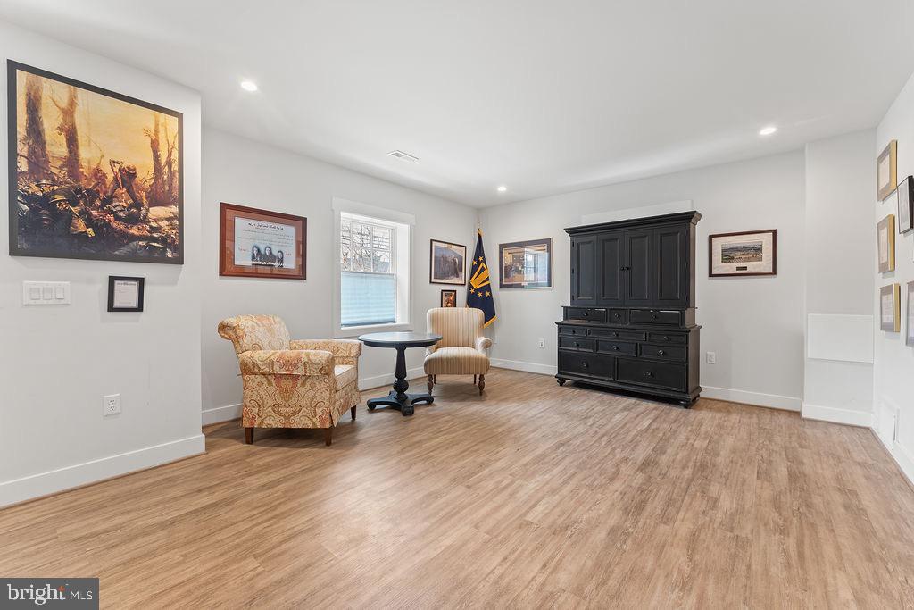 313 CHARLES ST, FREDERICKSBURG, Virginia 22401, 3 Bedrooms Bedrooms, 12 Rooms Rooms,2 BathroomsBathrooms,Residential,For sale,313 CHARLES ST,VAFB2009766 MLS # VAFB2009766