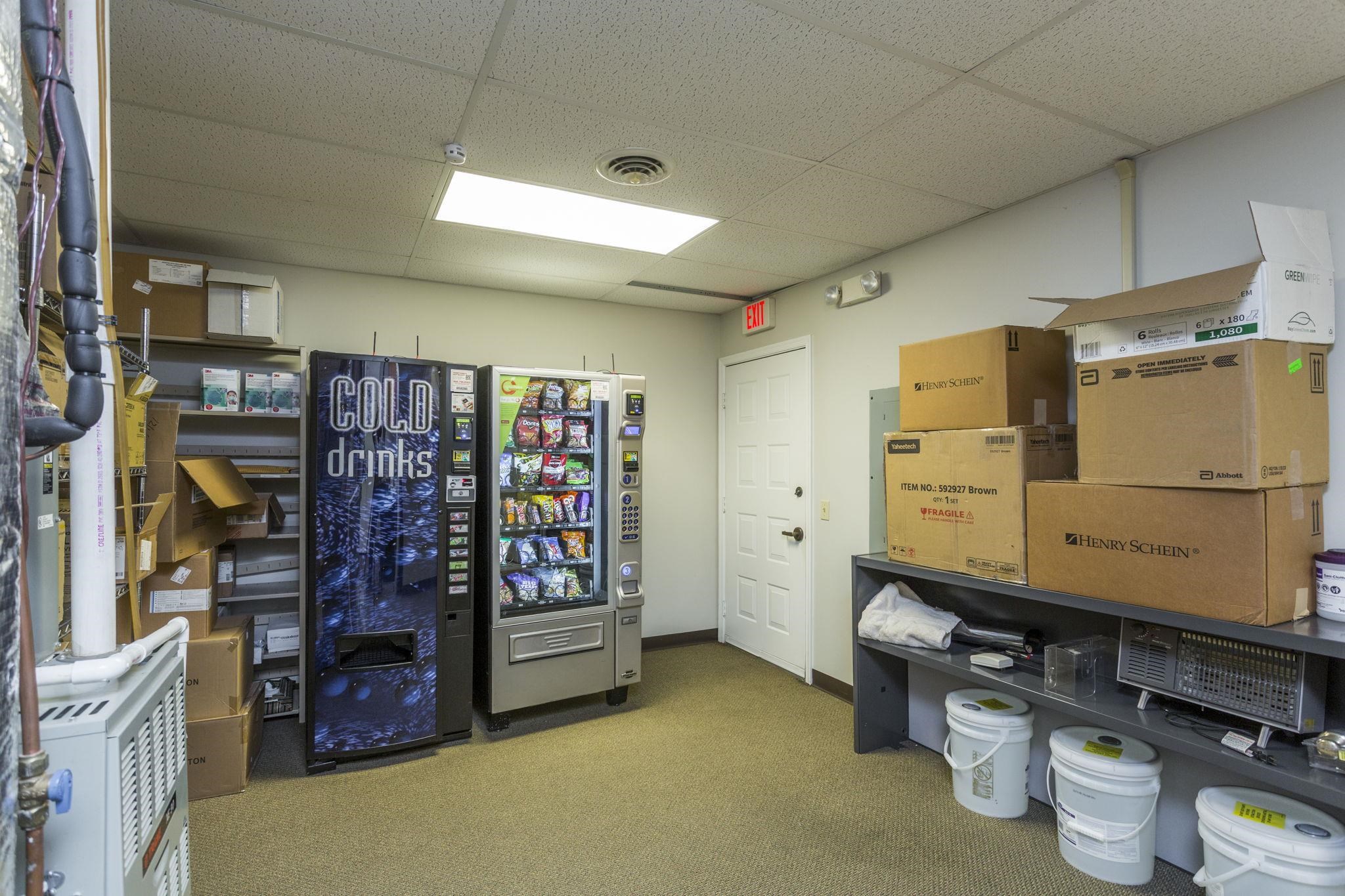 1947 MEDICAL AVE, HARRISONBURG, Virginia 22801, ,Commercial,1947 MEDICAL AVE,674103 MLS # 674103