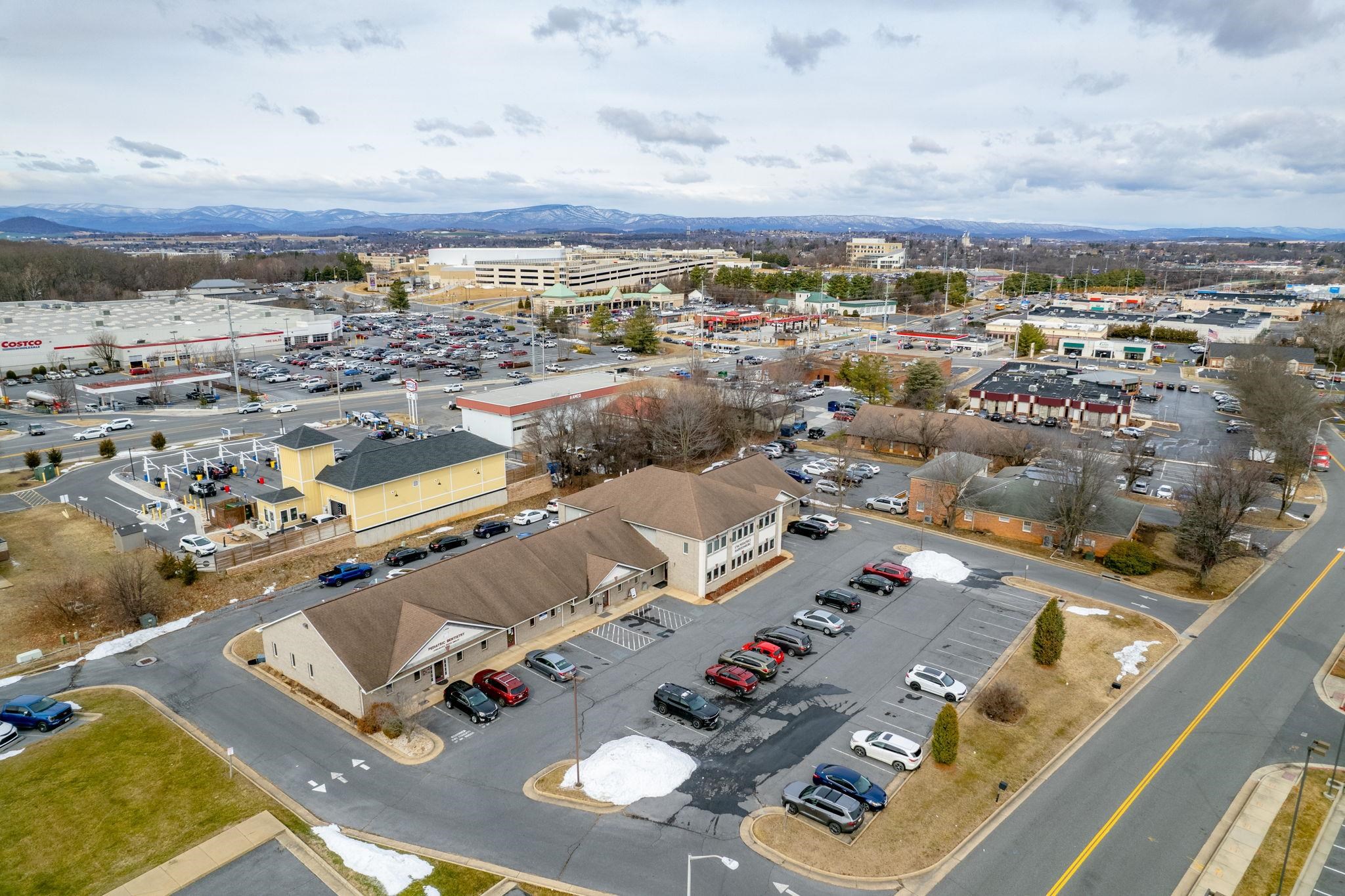 1947 MEDICAL AVE, HARRISONBURG, Virginia 22801, ,Commercial,1947 MEDICAL AVE,674103 MLS # 674103