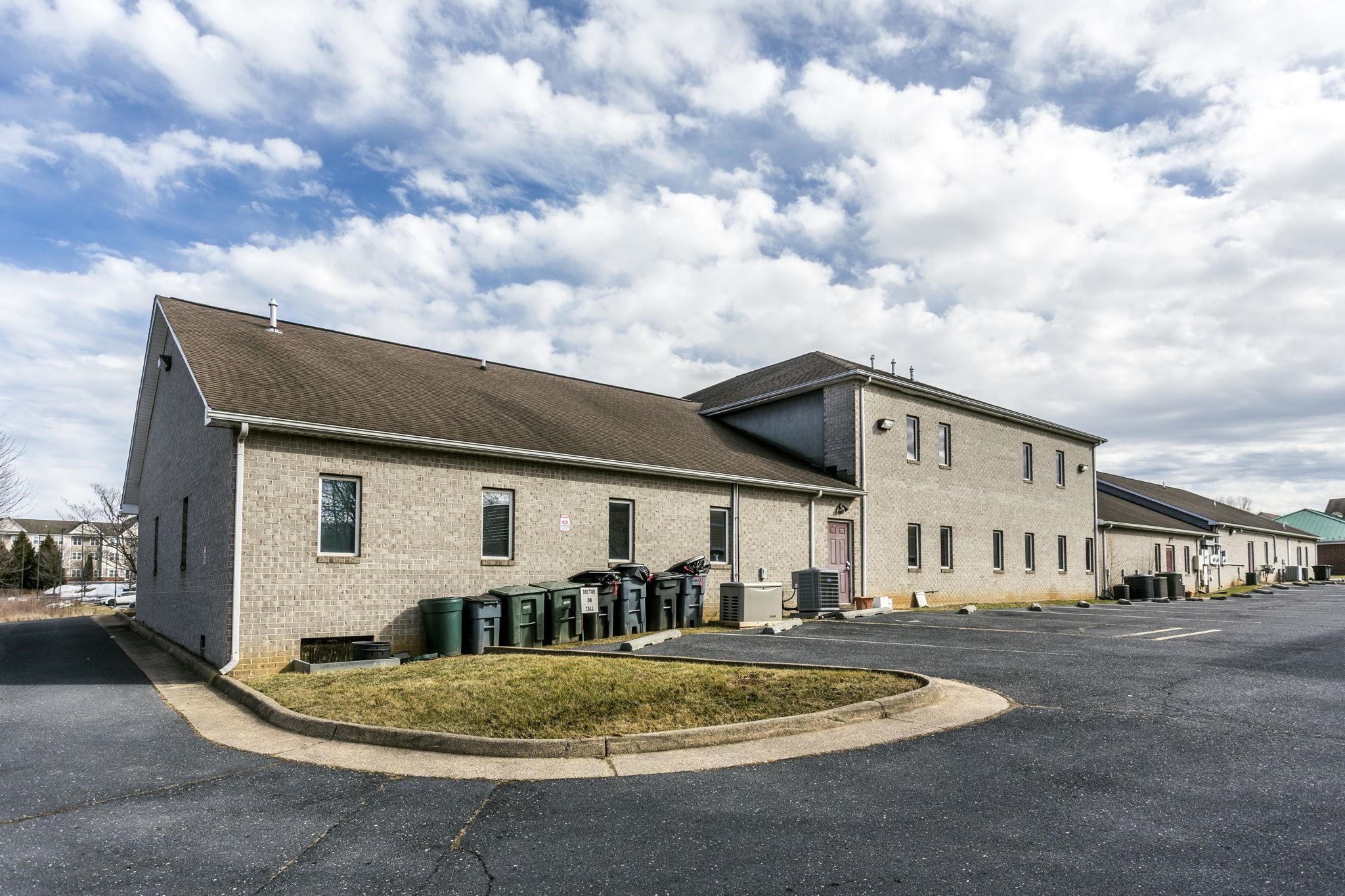 1947 MEDICAL AVE, HARRISONBURG, Virginia 22801, ,Commercial,1947 MEDICAL AVE,674103 MLS # 674103