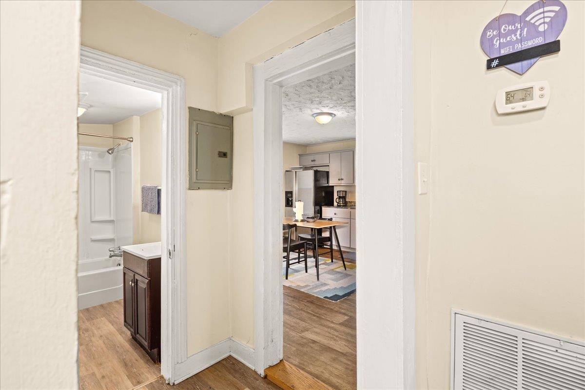 761 KING AVE, CHARLOTTESVILLE, Virginia 22903, ,Residential,761 KING AVE,674142 MLS # 674142