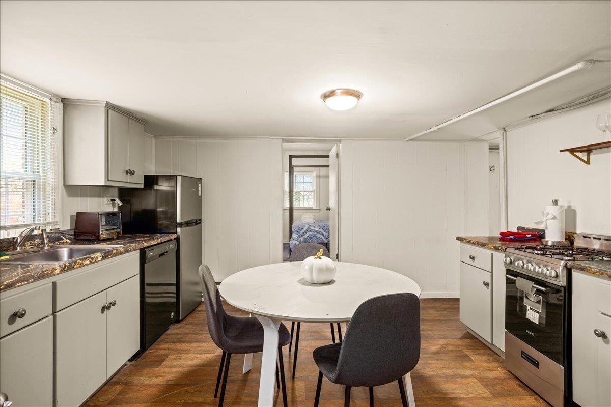 761 KING AVE, CHARLOTTESVILLE, Virginia 22903, ,Residential,761 KING AVE,674142 MLS # 674142