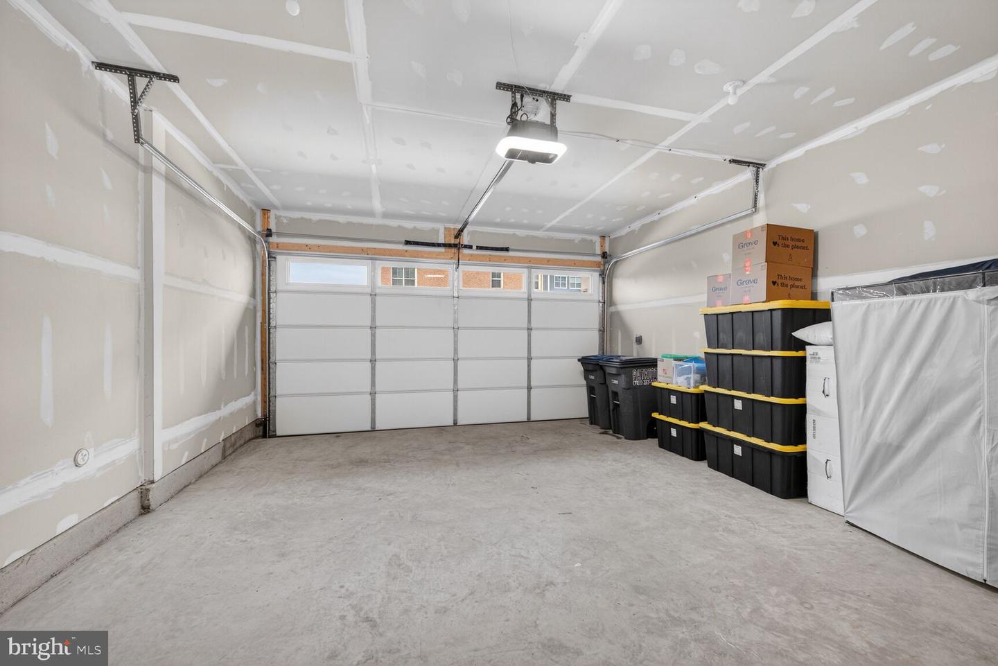 5241 RIDGEVIEW RETREAT DR, CHANTILLY, Virginia 20151, 4 Bedrooms Bedrooms, ,3 BathroomsBathrooms,Residential,For sale,5241 RIDGEVIEW RETREAT DR,VAFX2283110 MLS # VAFX2283110