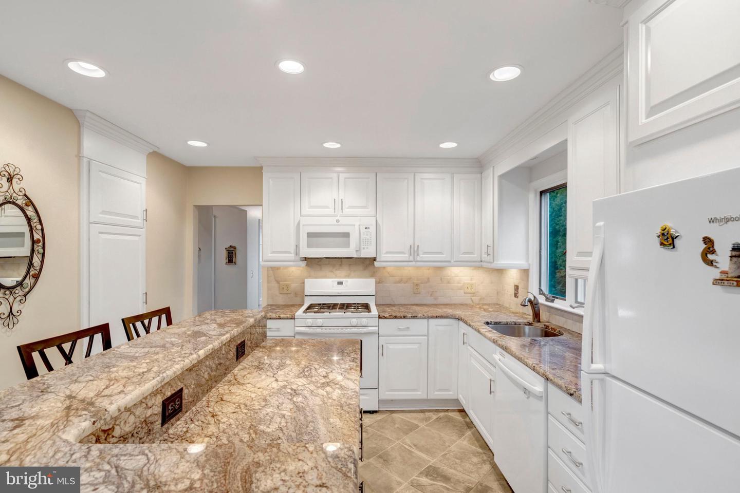 14404 COACHWAY DR, CENTREVILLE, Virginia 20120, 4 Bedrooms Bedrooms, 13 Rooms Rooms,2 BathroomsBathrooms,Residential,For sale,14404 COACHWAY DR,VAFX2283262 MLS # VAFX2283262