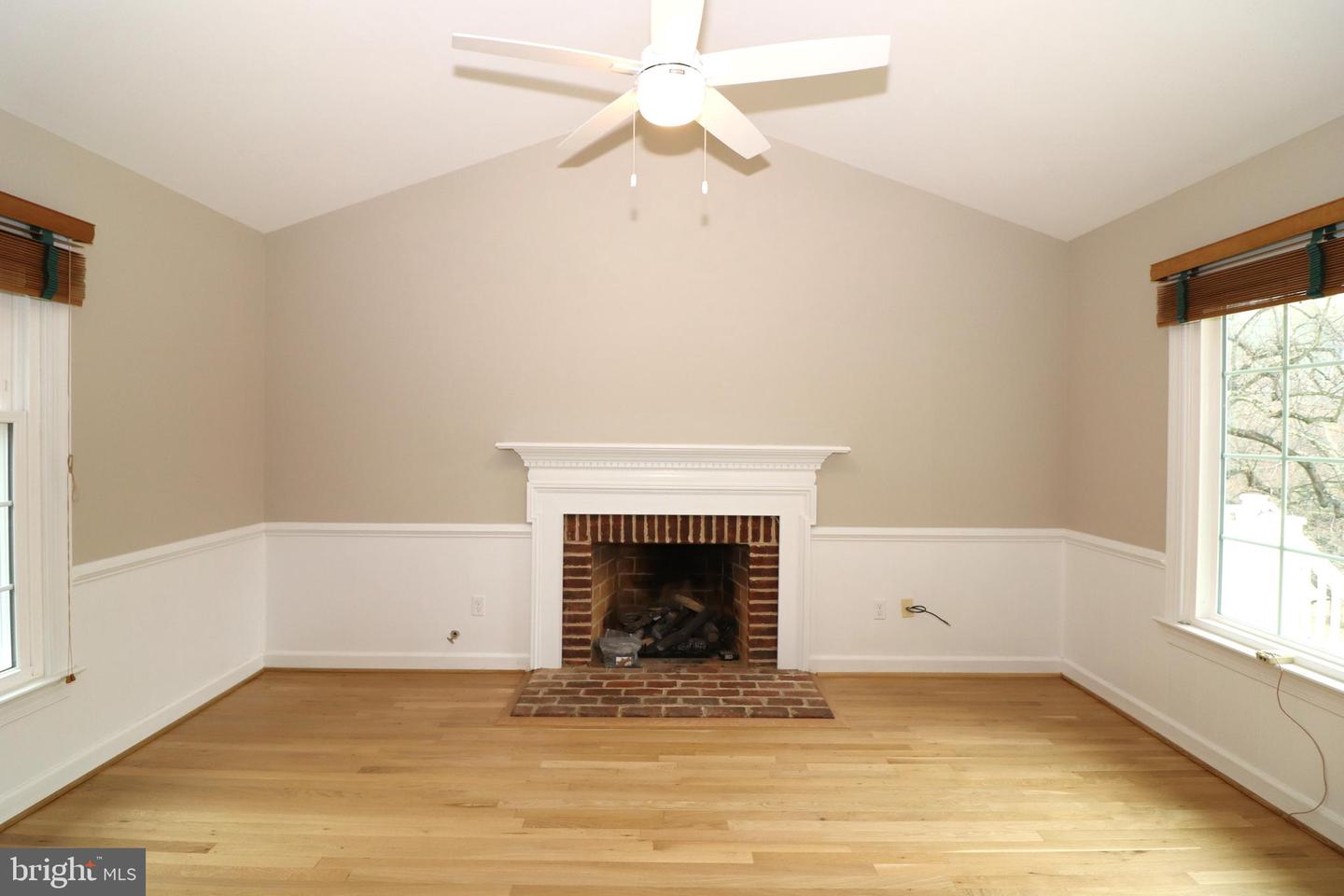 6885 WALNUT HEIGHTS DR, WARRENTON, Virginia 20186, 4 Bedrooms Bedrooms, ,2 BathroomsBathrooms,Residential,For sale,6885 WALNUT HEIGHTS DR,VAFQ2020118 MLS # VAFQ2020118