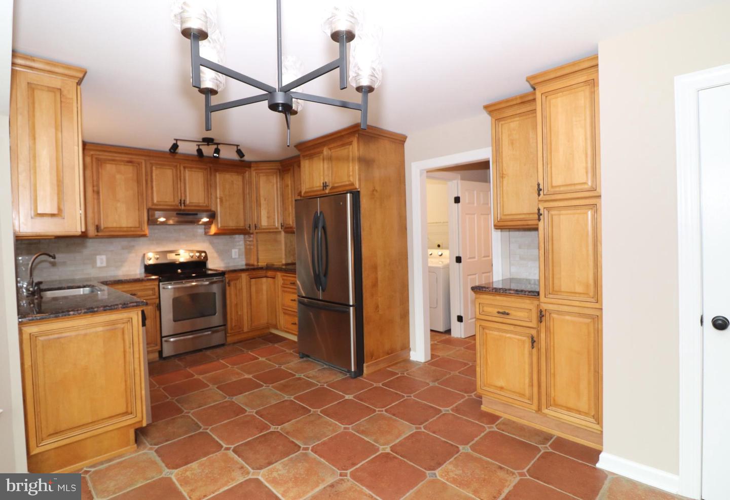 6885 WALNUT HEIGHTS DR, WARRENTON, Virginia 20186, 4 Bedrooms Bedrooms, ,2 BathroomsBathrooms,Residential,For sale,6885 WALNUT HEIGHTS DR,VAFQ2020118 MLS # VAFQ2020118