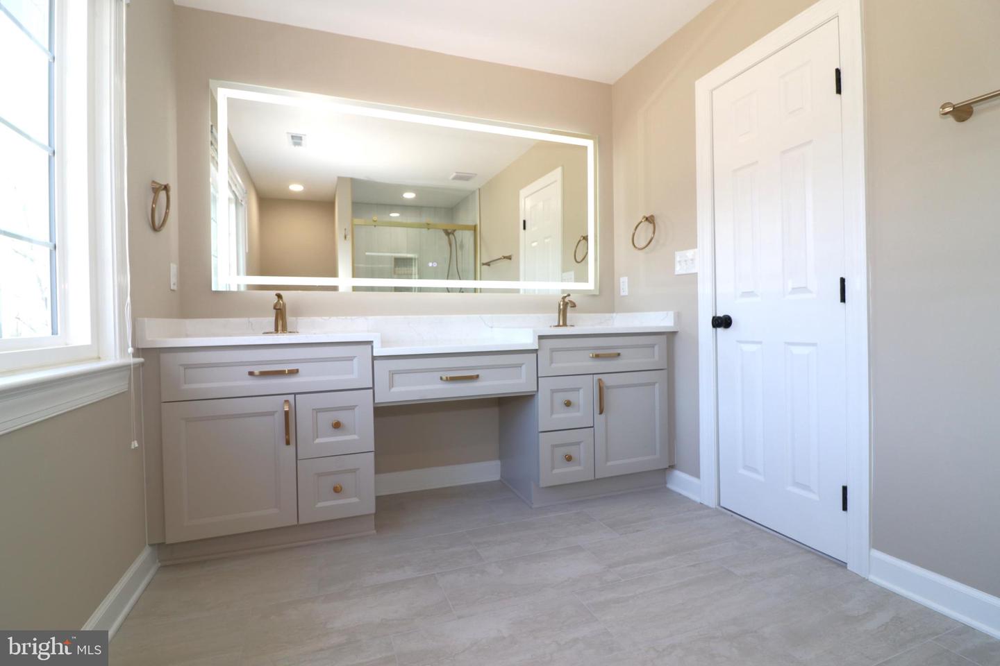 6885 WALNUT HEIGHTS DR, WARRENTON, Virginia 20186, 4 Bedrooms Bedrooms, ,2 BathroomsBathrooms,Residential,For sale,6885 WALNUT HEIGHTS DR,VAFQ2020118 MLS # VAFQ2020118