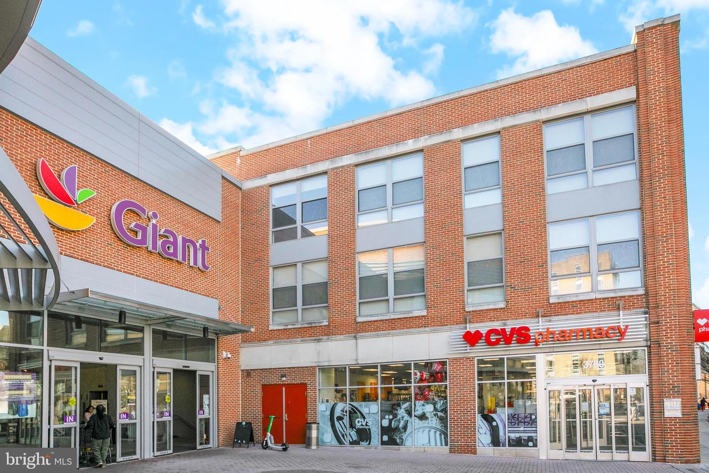 3114 WISCONSIN AVE NW #202, WASHINGTON, District Of Columbia 20016, 1 Bedroom Bedrooms, ,1 BathroomBathrooms,Residential,For sale,3114 WISCONSIN AVE NW #202,DCDC2241168 MLS # DCDC2241168