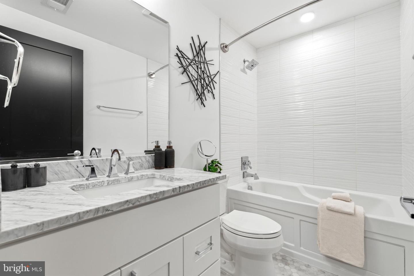 836 VARNUM ST NW #201, WASHINGTON, District Of Columbia 20011, 2 Bedrooms Bedrooms, ,2 BathroomsBathrooms,Residential,For sale,836 VARNUM ST NW #201,DCDC2243650 MLS # DCDC2243650