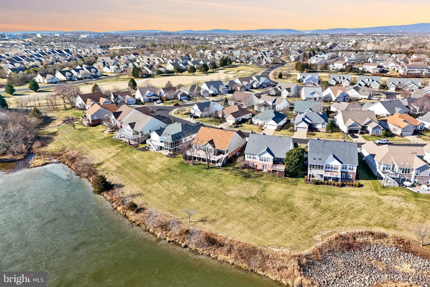 13852 CRABTREE WAY, GAINESVILLE, Virginia 20155, 3 Bedrooms Bedrooms, ,4 BathroomsBathrooms,Residential,For sale,13852 CRABTREE WAY,VAPW2111508 MLS # VAPW2111508