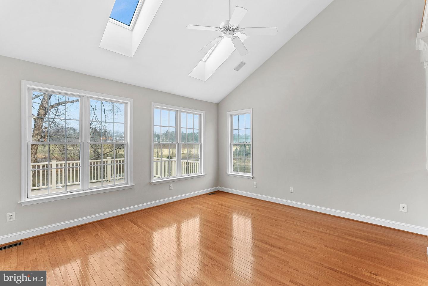 13852 CRABTREE WAY, GAINESVILLE, Virginia 20155, 3 Bedrooms Bedrooms, ,4 BathroomsBathrooms,Residential,For sale,13852 CRABTREE WAY,VAPW2111508 MLS # VAPW2111508