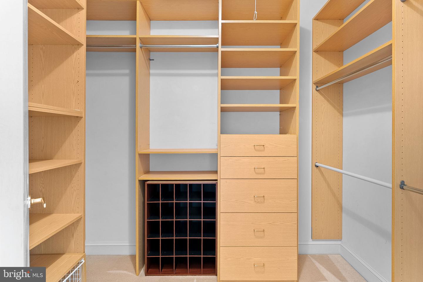 13852 CRABTREE WAY, GAINESVILLE, Virginia 20155, 3 Bedrooms Bedrooms, ,4 BathroomsBathrooms,Residential,For sale,13852 CRABTREE WAY,VAPW2111508 MLS # VAPW2111508