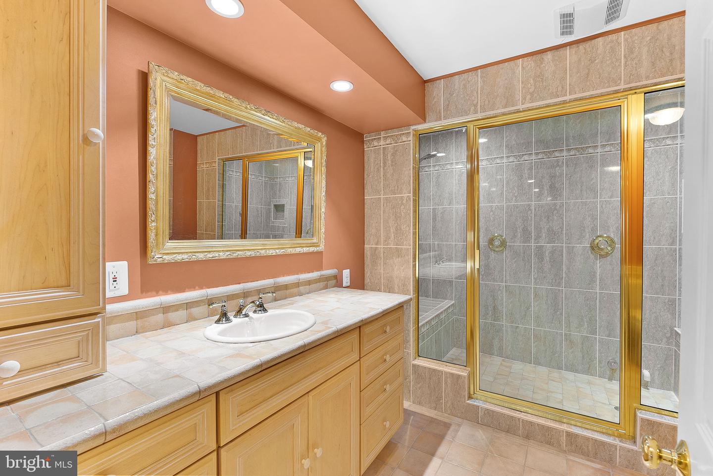 13852 CRABTREE WAY, GAINESVILLE, Virginia 20155, 3 Bedrooms Bedrooms, ,4 BathroomsBathrooms,Residential,For sale,13852 CRABTREE WAY,VAPW2111508 MLS # VAPW2111508