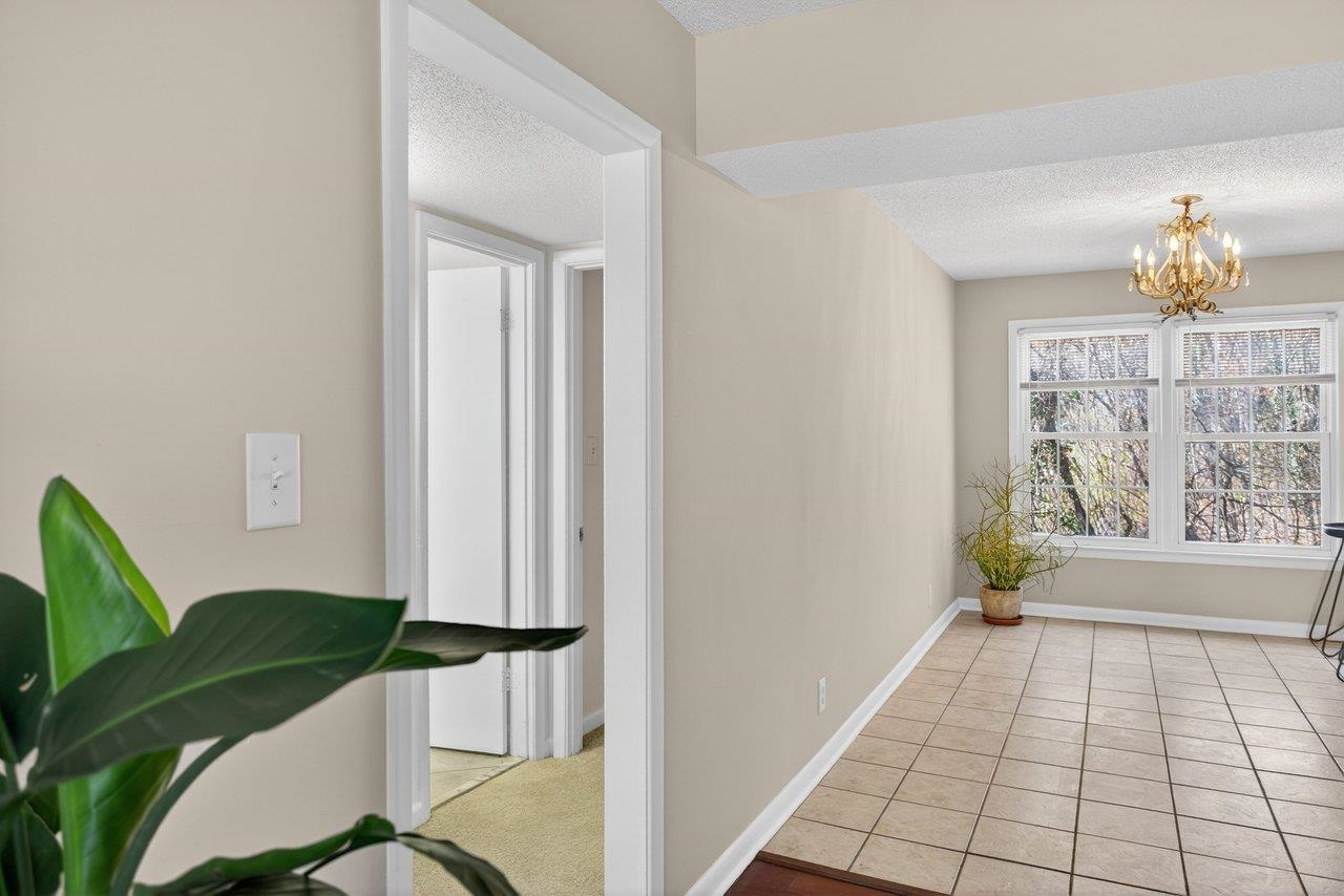 2527 HYDRAULIC RD, CHARLOTTESVILLE, Virginia 22901, 2 Bedrooms Bedrooms, ,1 BathroomBathrooms,Residential,2527 HYDRAULIC RD,674111 MLS # 674111