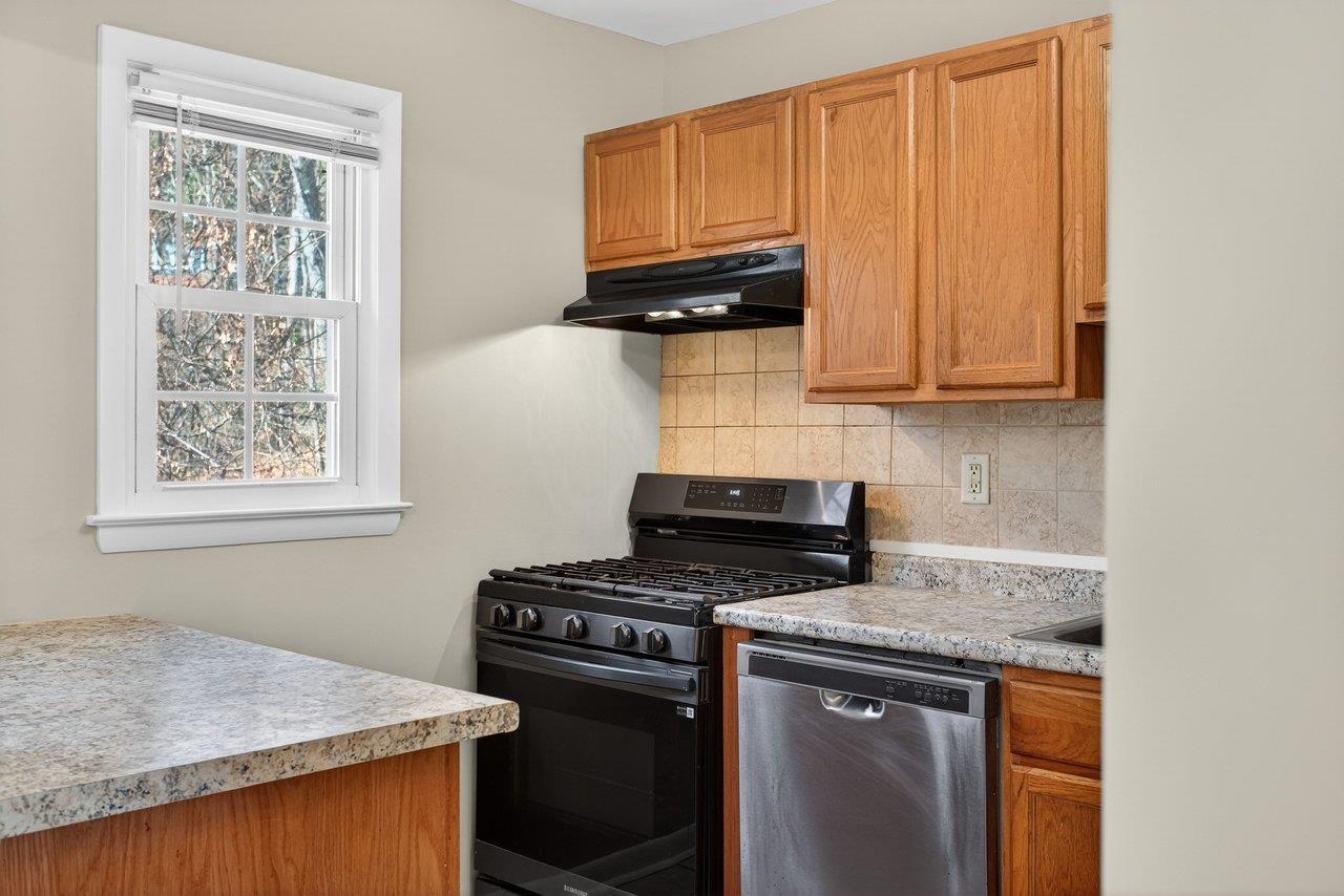 2527 HYDRAULIC RD, CHARLOTTESVILLE, Virginia 22901, 2 Bedrooms Bedrooms, ,1 BathroomBathrooms,Residential,2527 HYDRAULIC RD,674111 MLS # 674111