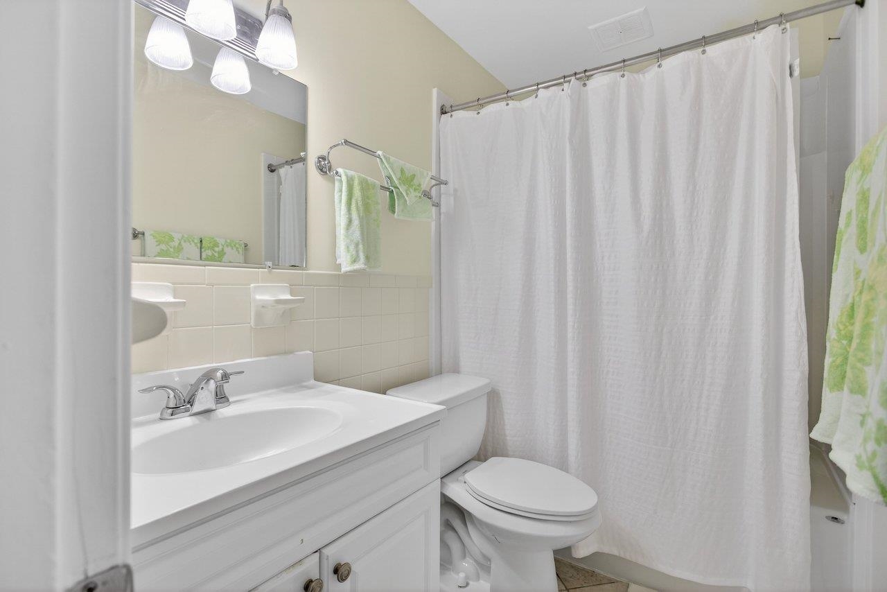 2527 HYDRAULIC RD, CHARLOTTESVILLE, Virginia 22901, 2 Bedrooms Bedrooms, ,1 BathroomBathrooms,Residential,2527 HYDRAULIC RD,674111 MLS # 674111