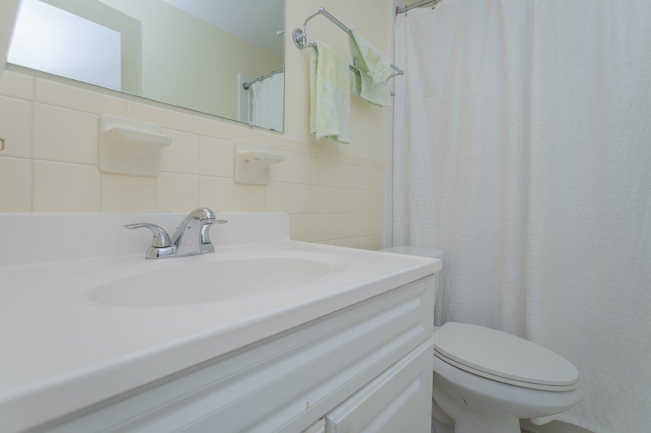 2527 HYDRAULIC RD, CHARLOTTESVILLE, Virginia 22901, 2 Bedrooms Bedrooms, ,1 BathroomBathrooms,Residential,2527 HYDRAULIC RD,674111 MLS # 674111