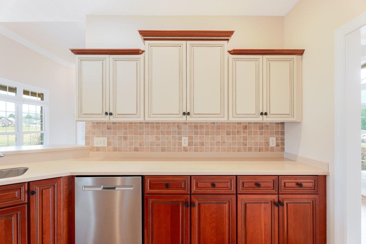 991 CLICKS LN, NEW MARKET, Virginia 22844, 3 Bedrooms Bedrooms, ,2 BathroomsBathrooms,Residential,991 CLICKS LN,674112 MLS # 674112