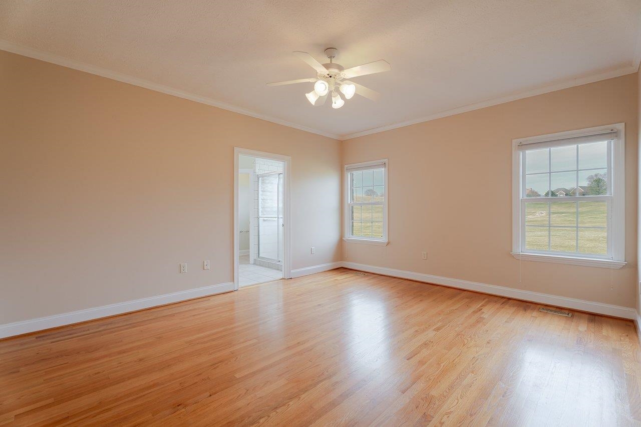 991 CLICKS LN, NEW MARKET, Virginia 22844, 3 Bedrooms Bedrooms, ,2 BathroomsBathrooms,Residential,991 CLICKS LN,674112 MLS # 674112