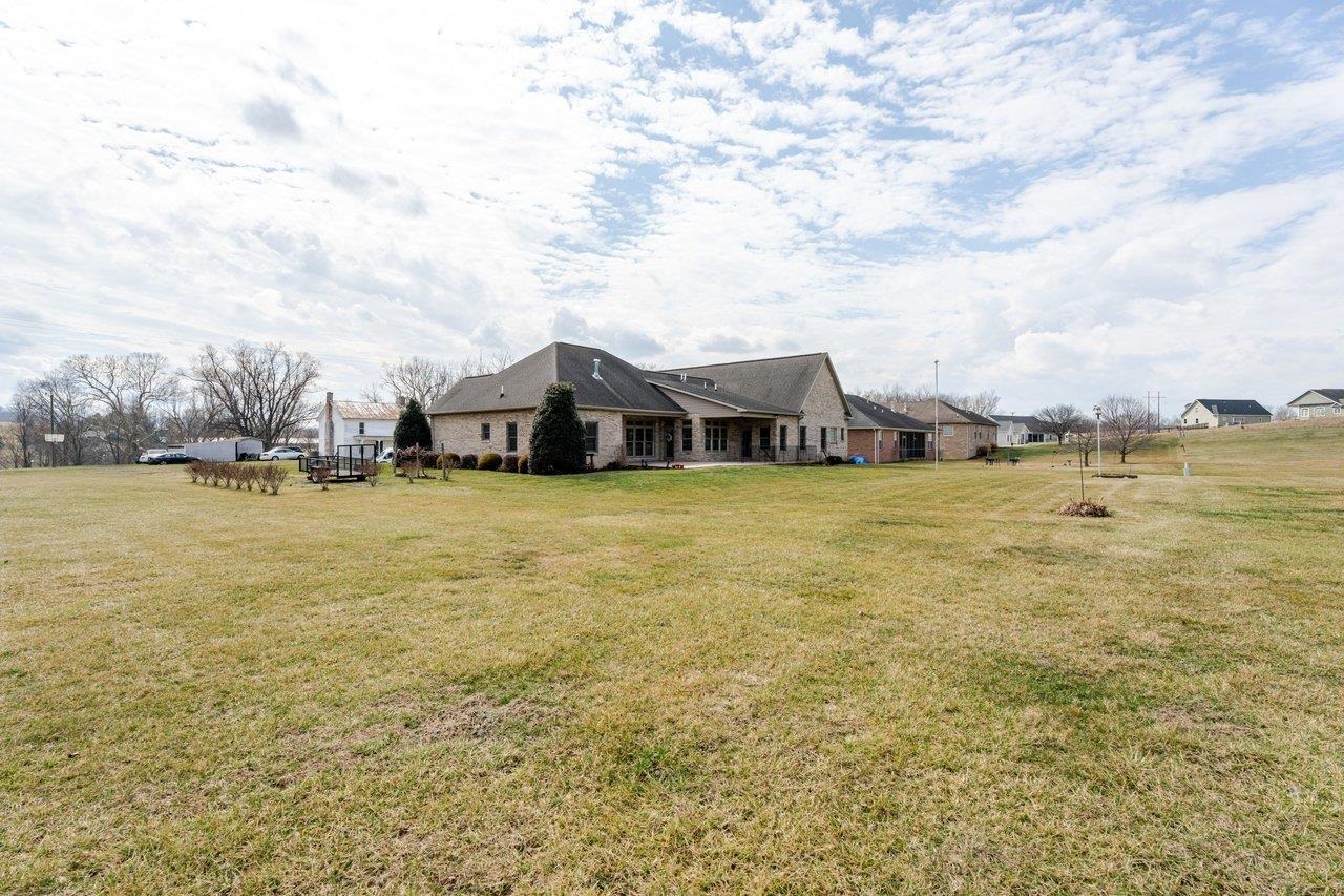 991 CLICKS LN, NEW MARKET, Virginia 22844, 3 Bedrooms Bedrooms, ,2 BathroomsBathrooms,Residential,991 CLICKS LN,674112 MLS # 674112