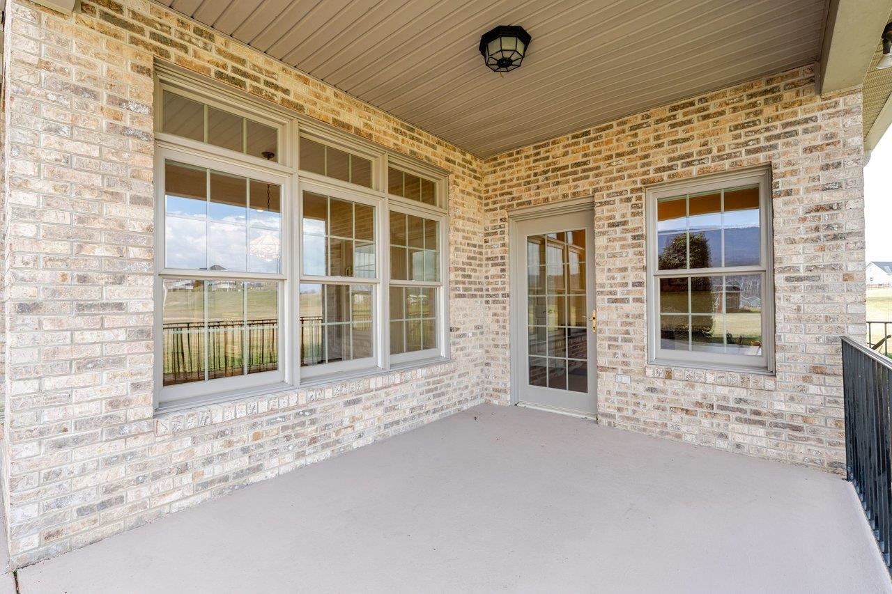 991 CLICKS LN, NEW MARKET, Virginia 22844, 3 Bedrooms Bedrooms, ,2 BathroomsBathrooms,Residential,991 CLICKS LN,674112 MLS # 674112