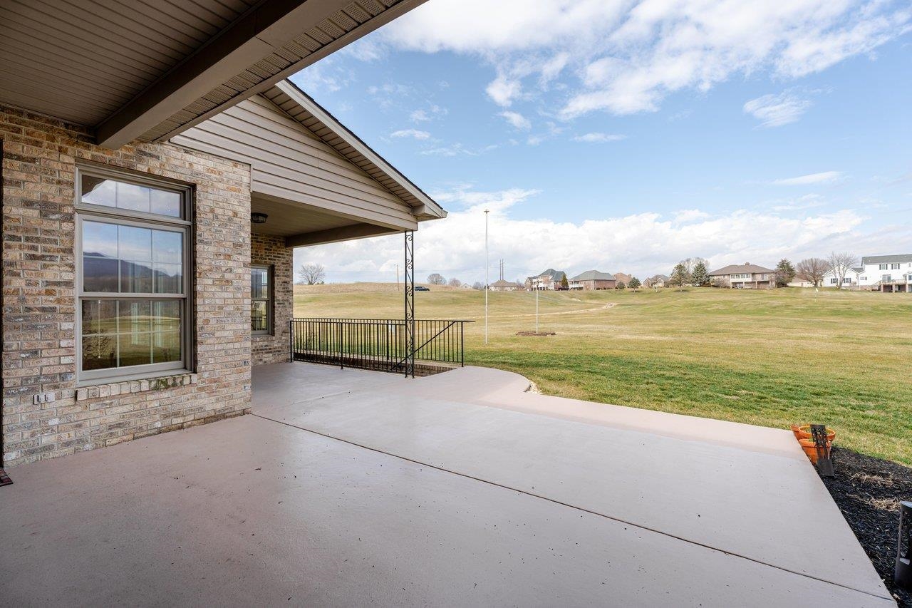 991 CLICKS LN, NEW MARKET, Virginia 22844, 3 Bedrooms Bedrooms, ,2 BathroomsBathrooms,Residential,991 CLICKS LN,674112 MLS # 674112