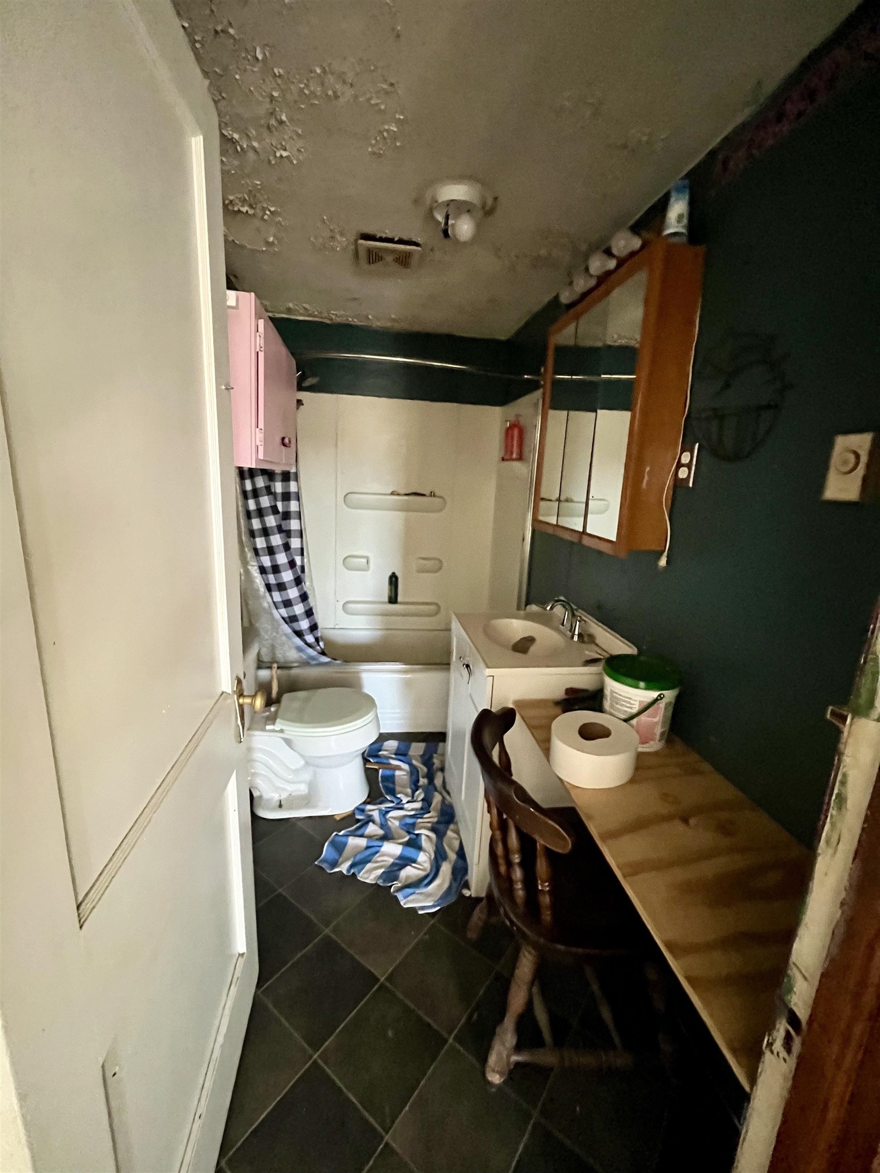 560 DOOMS CROSSING RD, WAYNESBORO, Virginia 22980, 3 Bedrooms Bedrooms, ,1 BathroomBathrooms,Residential,560 DOOMS CROSSING RD,674123 MLS # 674123