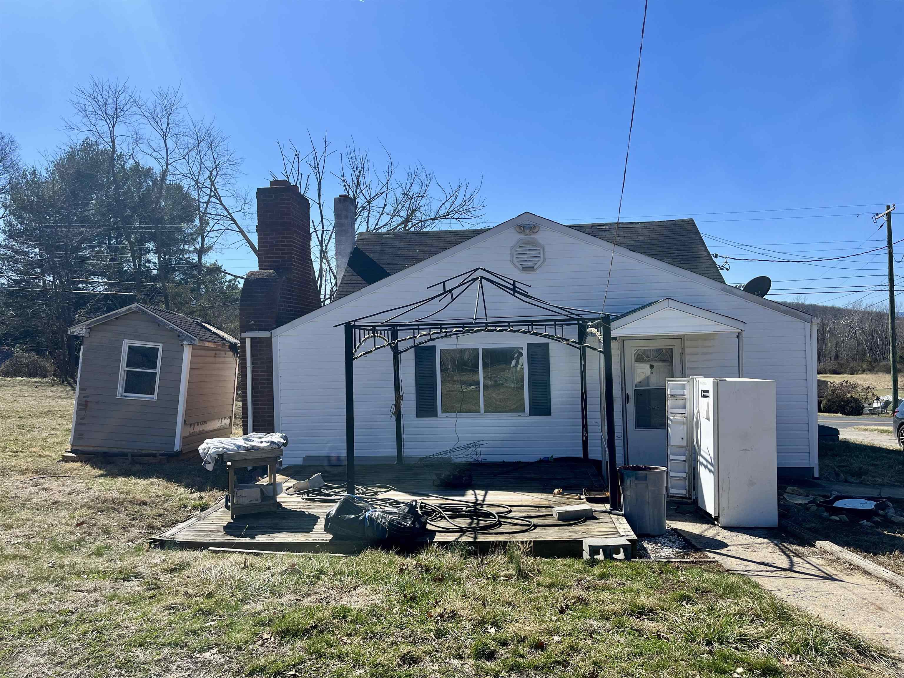 560 DOOMS CROSSING RD, WAYNESBORO, Virginia 22980, 3 Bedrooms Bedrooms, ,1 BathroomBathrooms,Residential,560 DOOMS CROSSING RD,674123 MLS # 674123