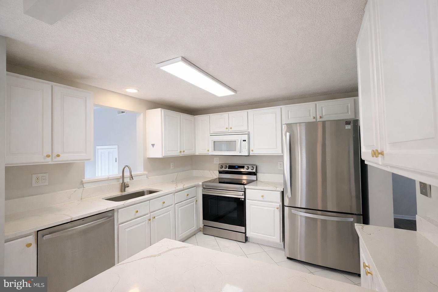 9804 BRIGHTLEA DR, VIENNA, Virginia 22181, 5 Bedrooms Bedrooms, 8 Rooms Rooms,3 BathroomsBathrooms,Residential,For sale,9804 BRIGHTLEA DR,VAFX2291008 MLS # VAFX2291008