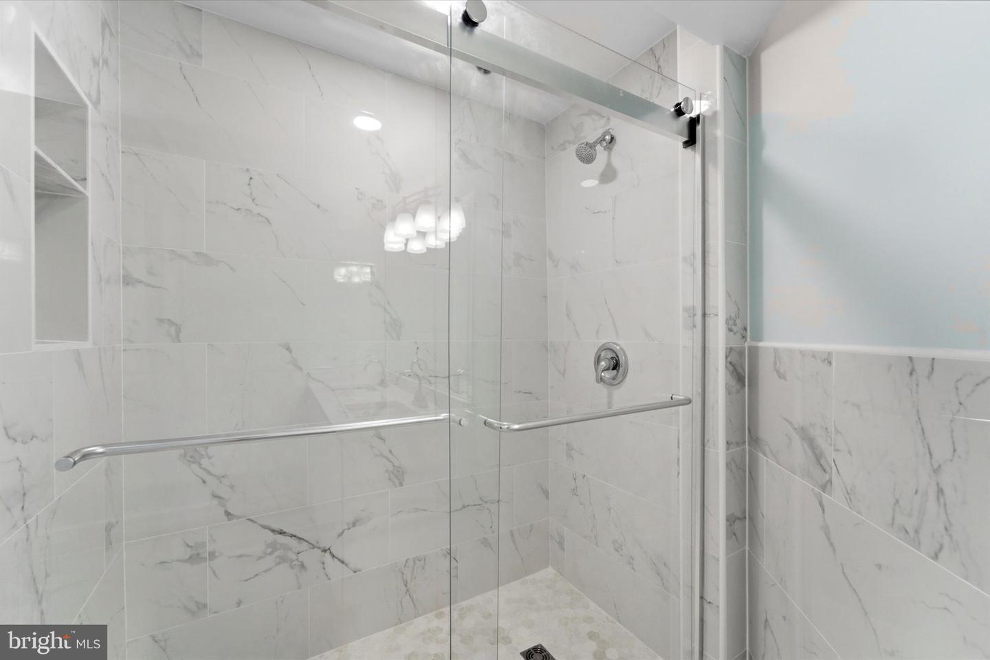 9804 BRIGHTLEA DR, VIENNA, Virginia 22181, 5 Bedrooms Bedrooms, 8 Rooms Rooms,3 BathroomsBathrooms,Residential,For sale,9804 BRIGHTLEA DR,VAFX2291008 MLS # VAFX2291008