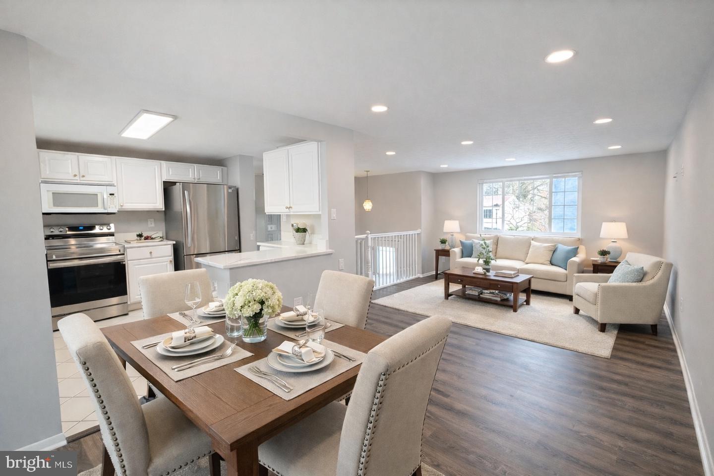 9804 BRIGHTLEA DR, VIENNA, Virginia 22181, 5 Bedrooms Bedrooms, 8 Rooms Rooms,3 BathroomsBathrooms,Residential,For sale,9804 BRIGHTLEA DR,VAFX2291008 MLS # VAFX2291008