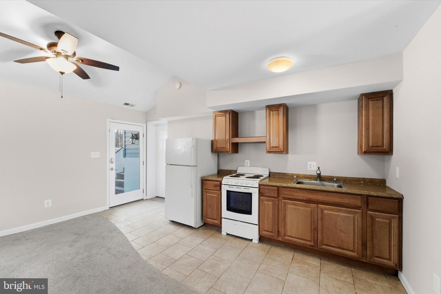 9804 BRIGHTLEA DR, VIENNA, Virginia 22181, 5 Bedrooms Bedrooms, 8 Rooms Rooms,3 BathroomsBathrooms,Residential,For sale,9804 BRIGHTLEA DR,VAFX2291008 MLS # VAFX2291008