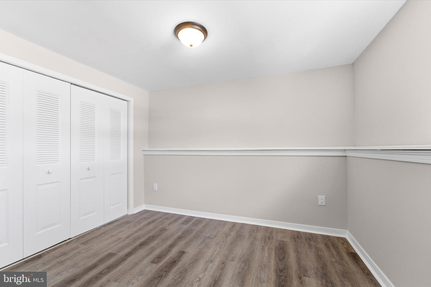 9804 BRIGHTLEA DR, VIENNA, Virginia 22181, 5 Bedrooms Bedrooms, 8 Rooms Rooms,3 BathroomsBathrooms,Residential,For sale,9804 BRIGHTLEA DR,VAFX2291008 MLS # VAFX2291008