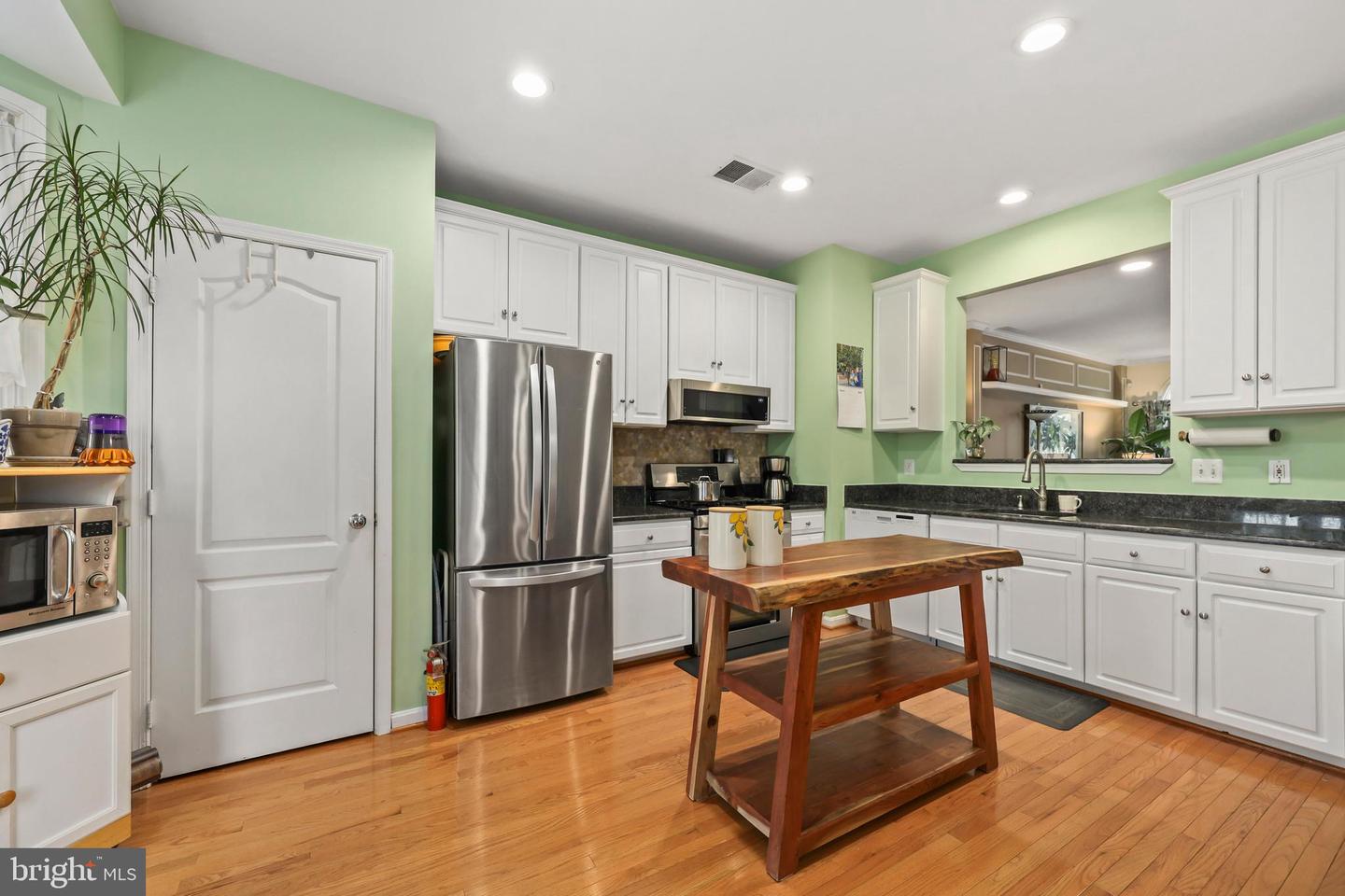 7310 OLD POHICK WAY, LORTON, Virginia 22079, 3 Bedrooms Bedrooms, ,2 BathroomsBathrooms,Residential,For sale,7310 OLD POHICK WAY,VAFX2291280 MLS # VAFX2291280