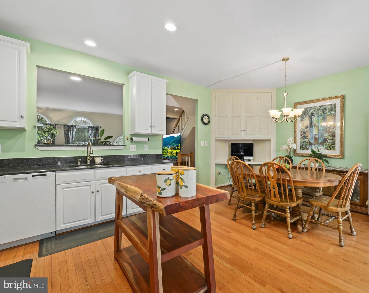 7310 OLD POHICK WAY, LORTON, Virginia 22079, 3 Bedrooms Bedrooms, ,2 BathroomsBathrooms,Residential,For sale,7310 OLD POHICK WAY,VAFX2291280 MLS # VAFX2291280