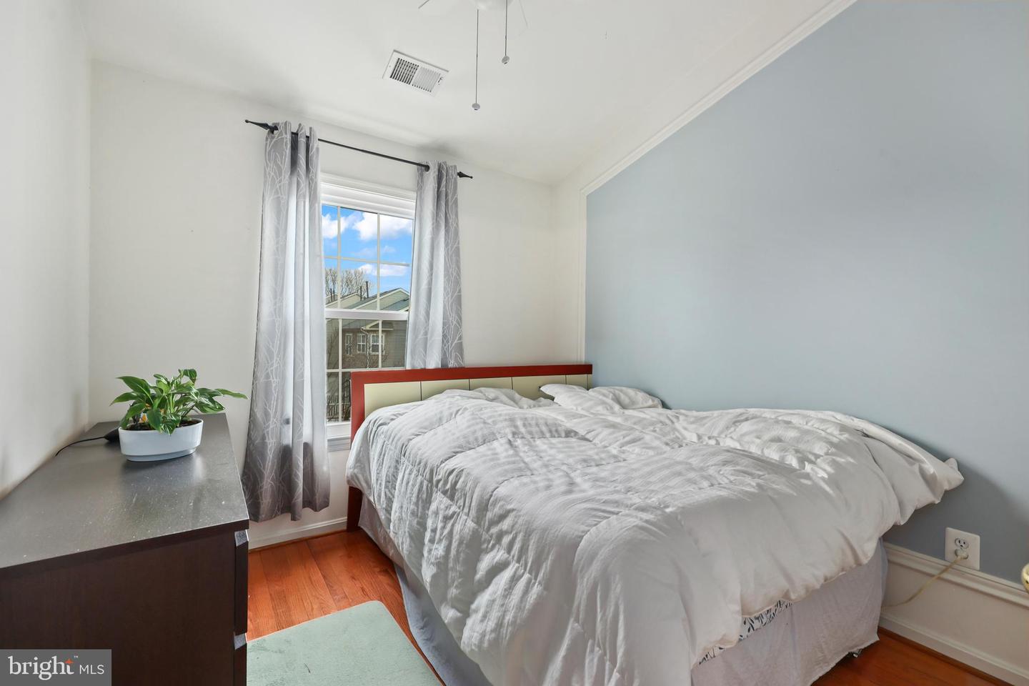 7310 OLD POHICK WAY, LORTON, Virginia 22079, 3 Bedrooms Bedrooms, ,2 BathroomsBathrooms,Residential,For sale,7310 OLD POHICK WAY,VAFX2291280 MLS # VAFX2291280