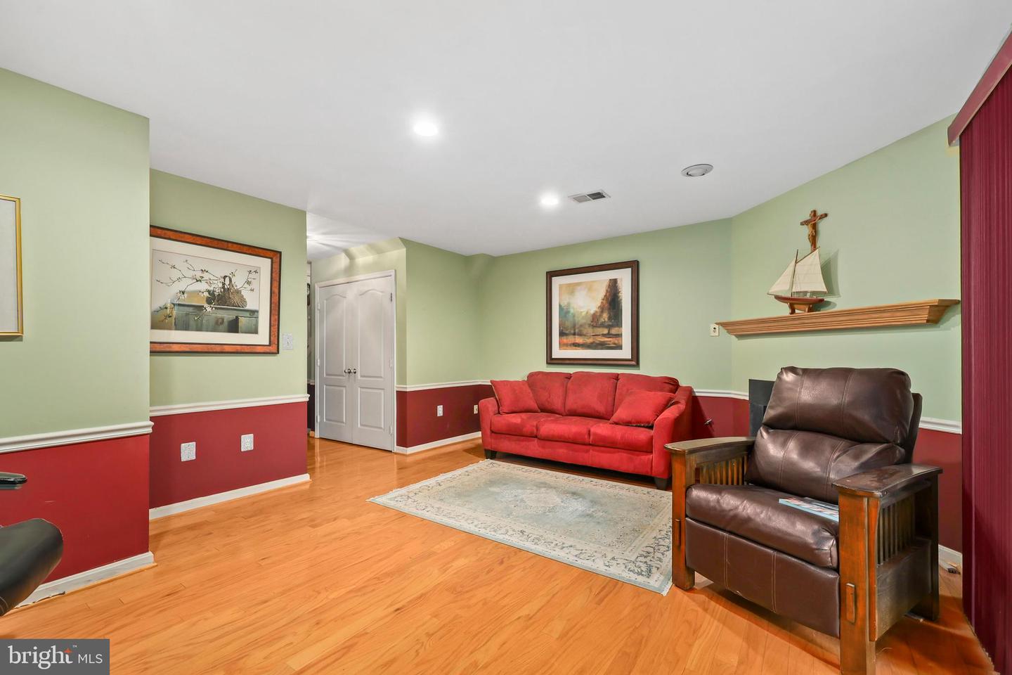 7310 OLD POHICK WAY, LORTON, Virginia 22079, 3 Bedrooms Bedrooms, ,2 BathroomsBathrooms,Residential,For sale,7310 OLD POHICK WAY,VAFX2291280 MLS # VAFX2291280